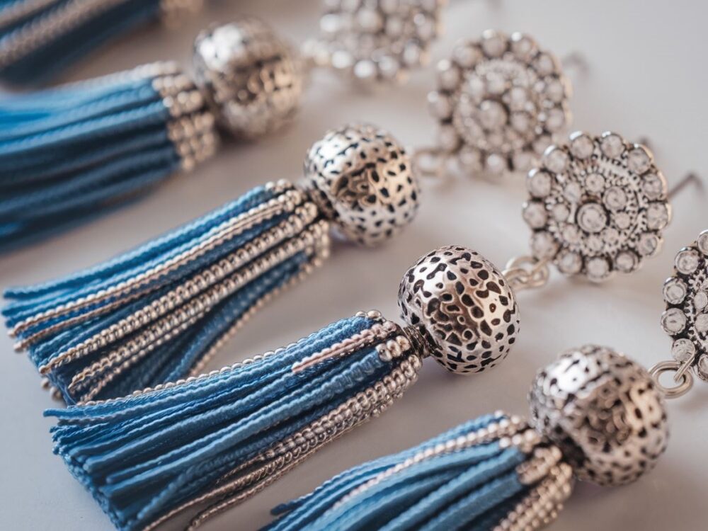 biżuteria z frędzlami srebrna