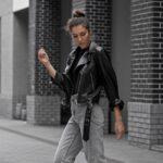 czarna skórzana kurtka