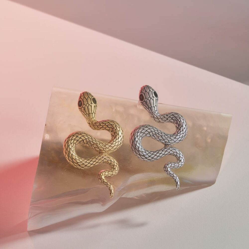 detal łańcuszka żmijki