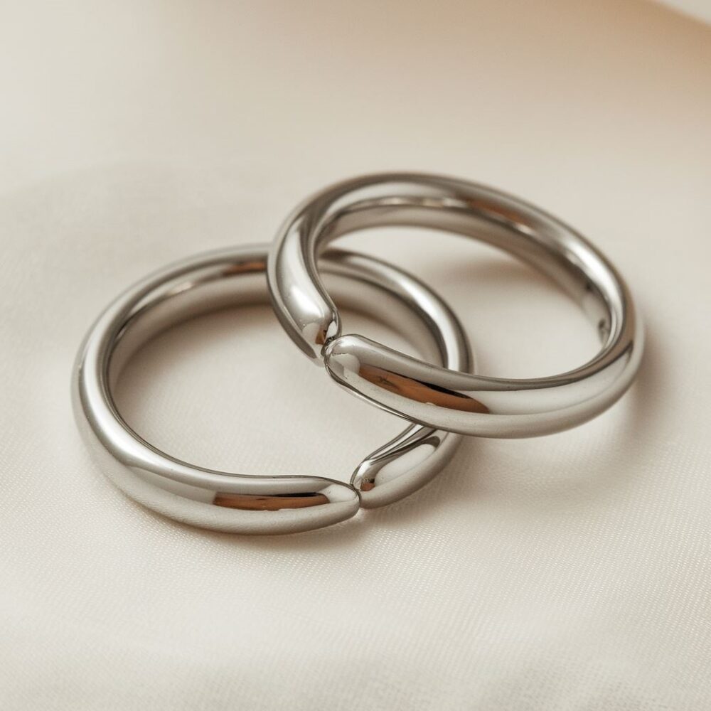 elastyczny pierścionek stalowy