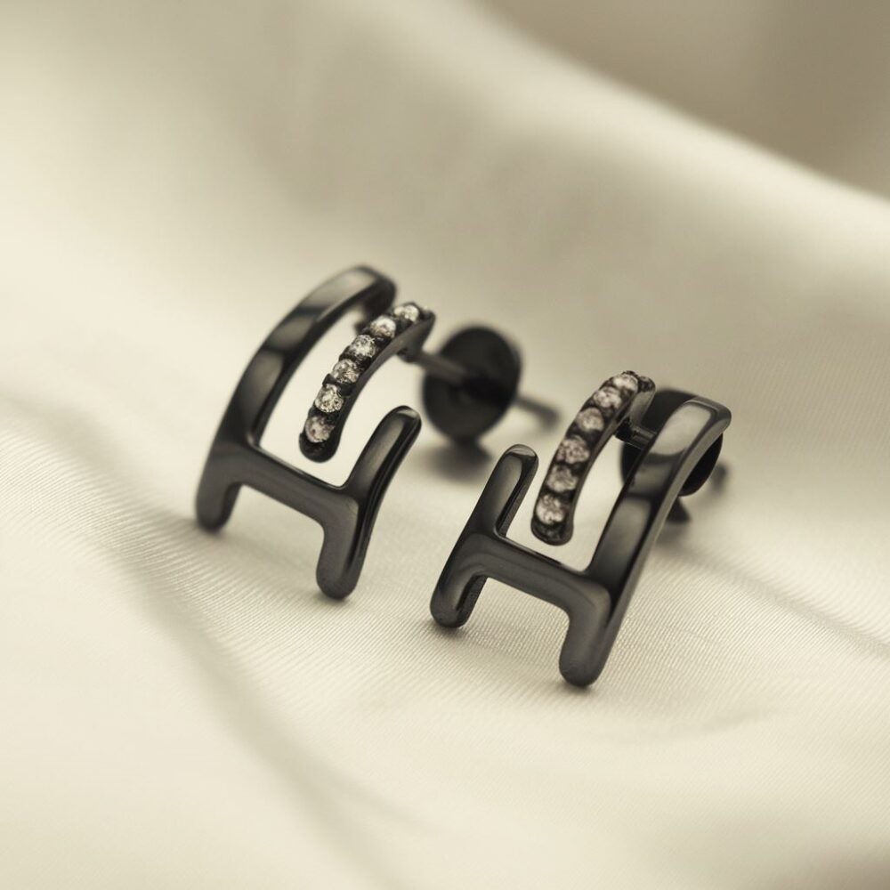 minimalistyczne kolczyki stalowe