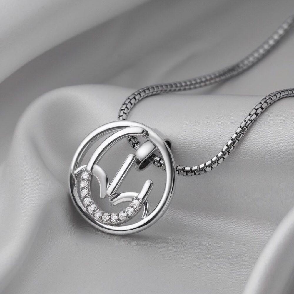 minimalistyczny naszyjnik