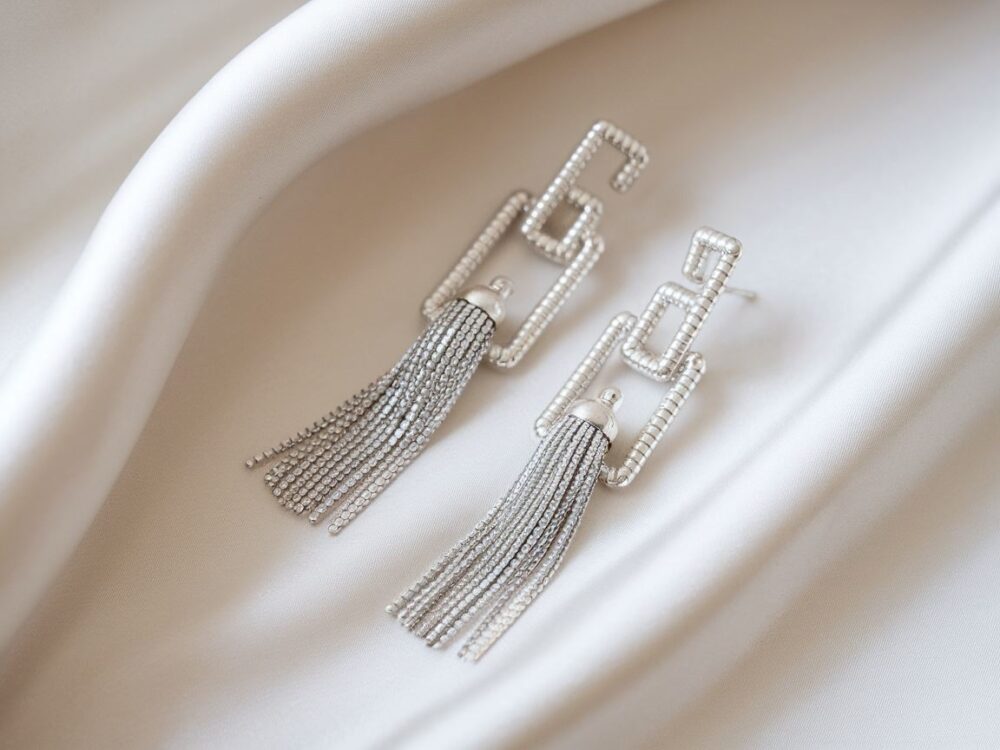 modne kolczyki srebrne