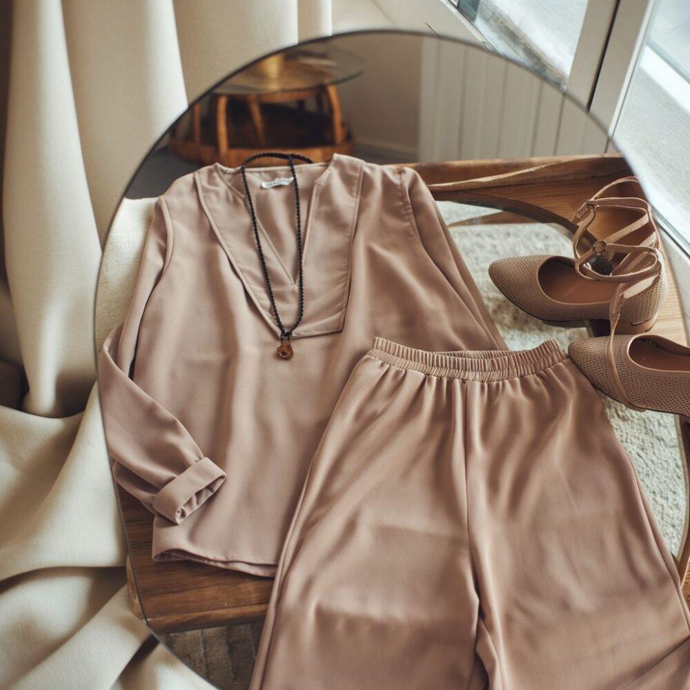 modne spodnie pod tunikę