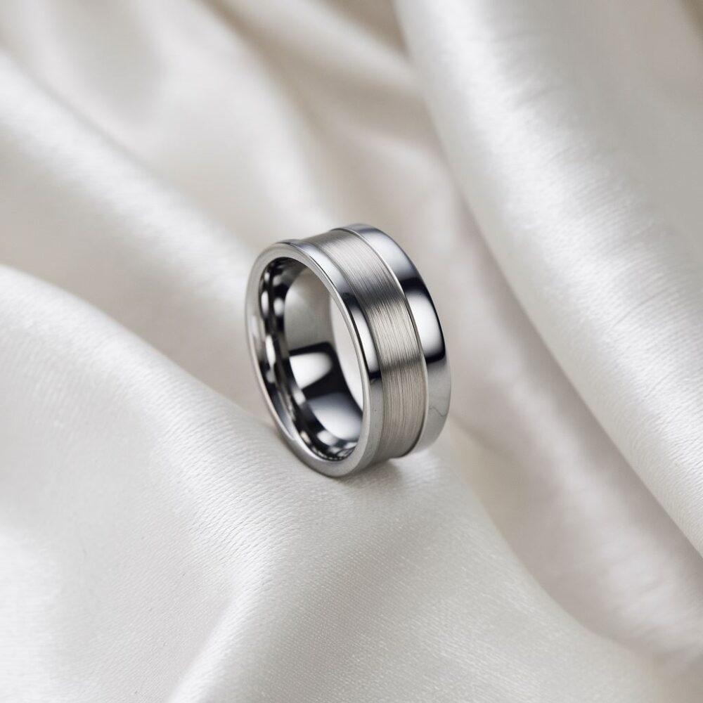 nowoczesna obrączka stalowa